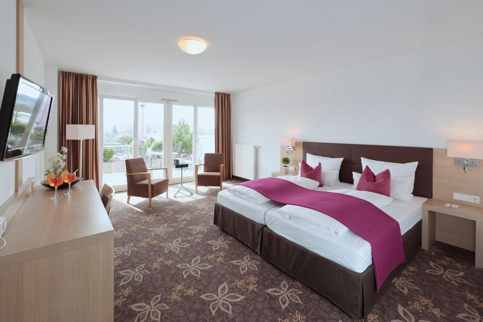 Hotel Wuerttemberger Hof Ерінґен Екстер'єр фото