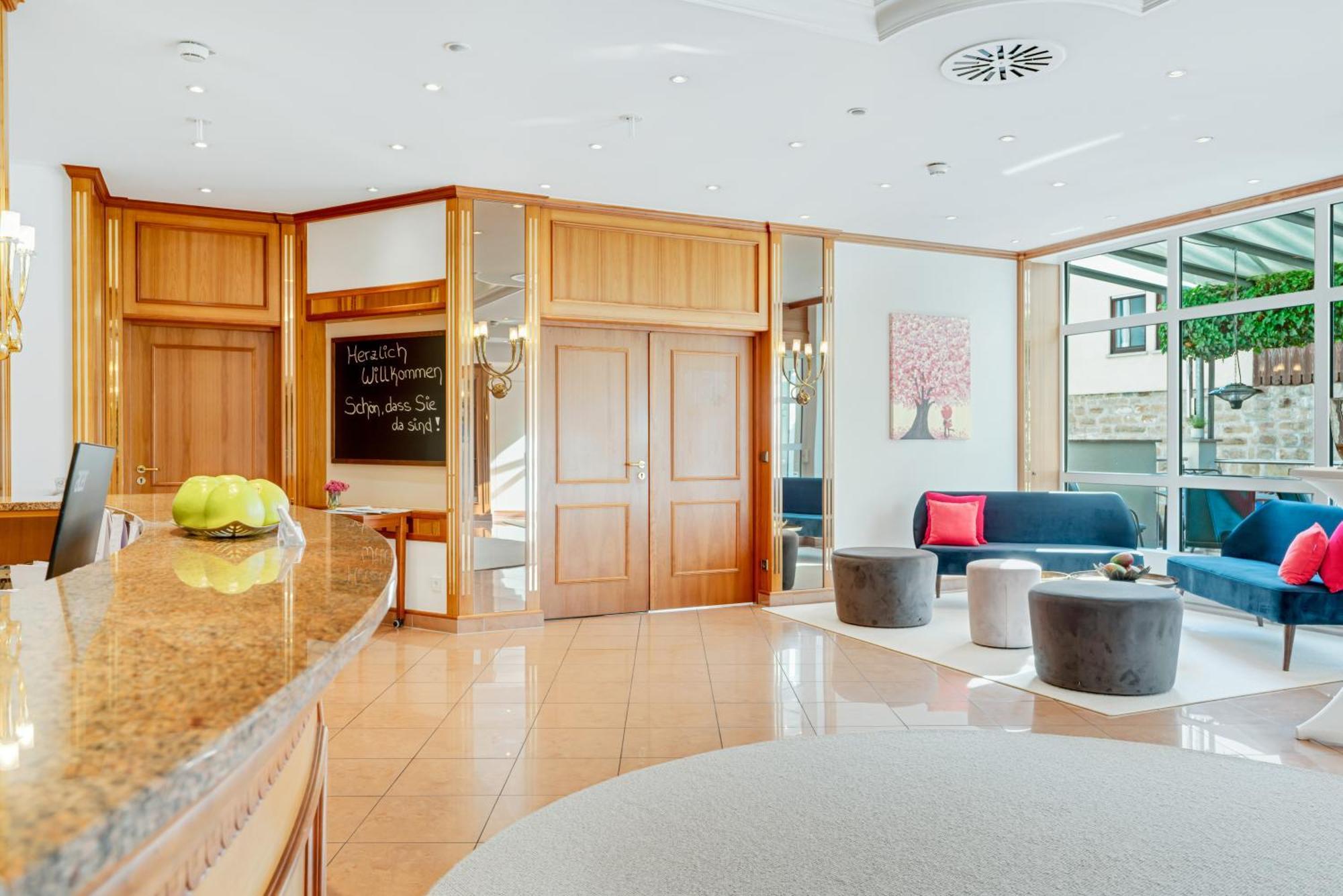 Hotel Wuerttemberger Hof Ерінґен Екстер'єр фото