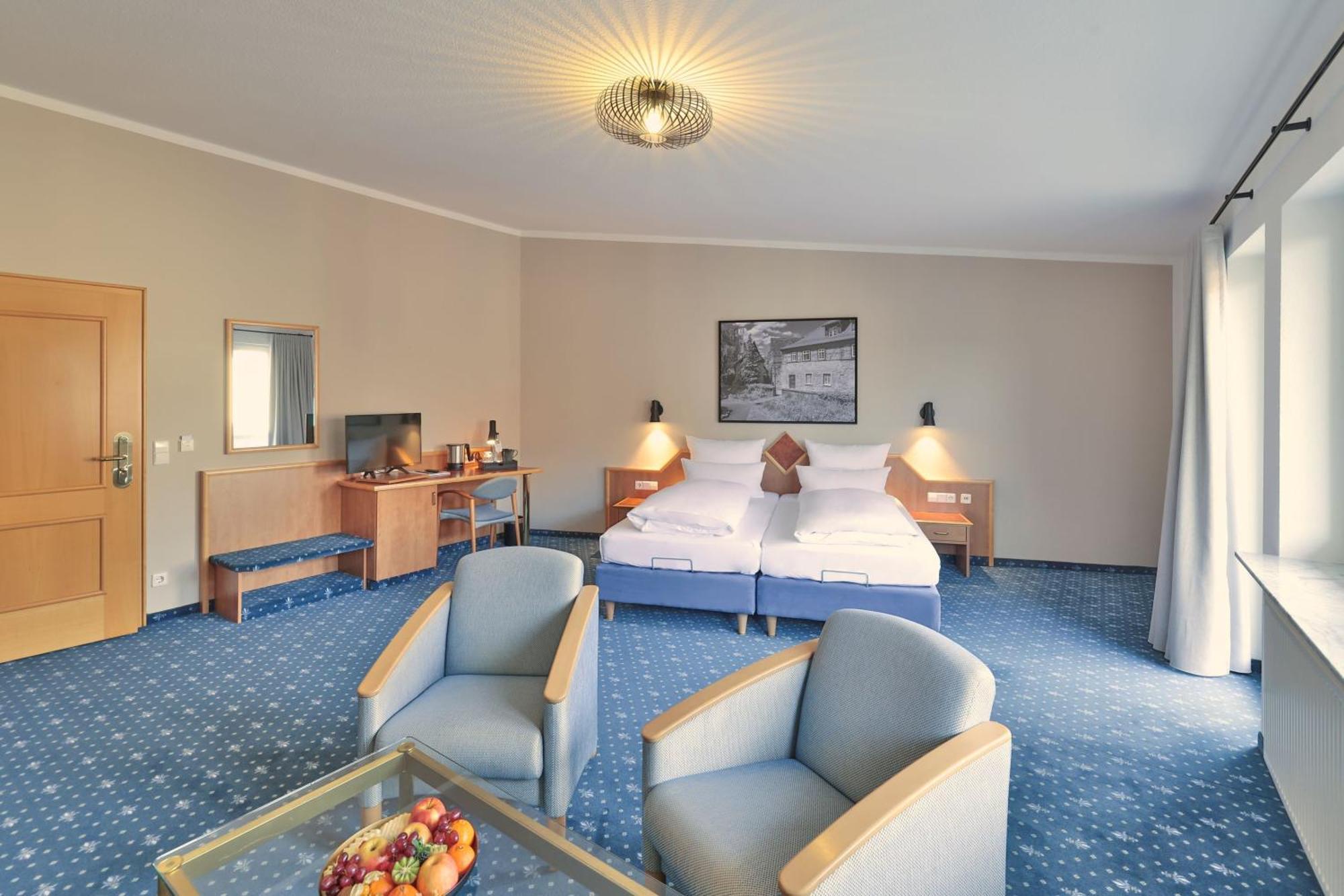 Hotel Wuerttemberger Hof Ерінґен Екстер'єр фото