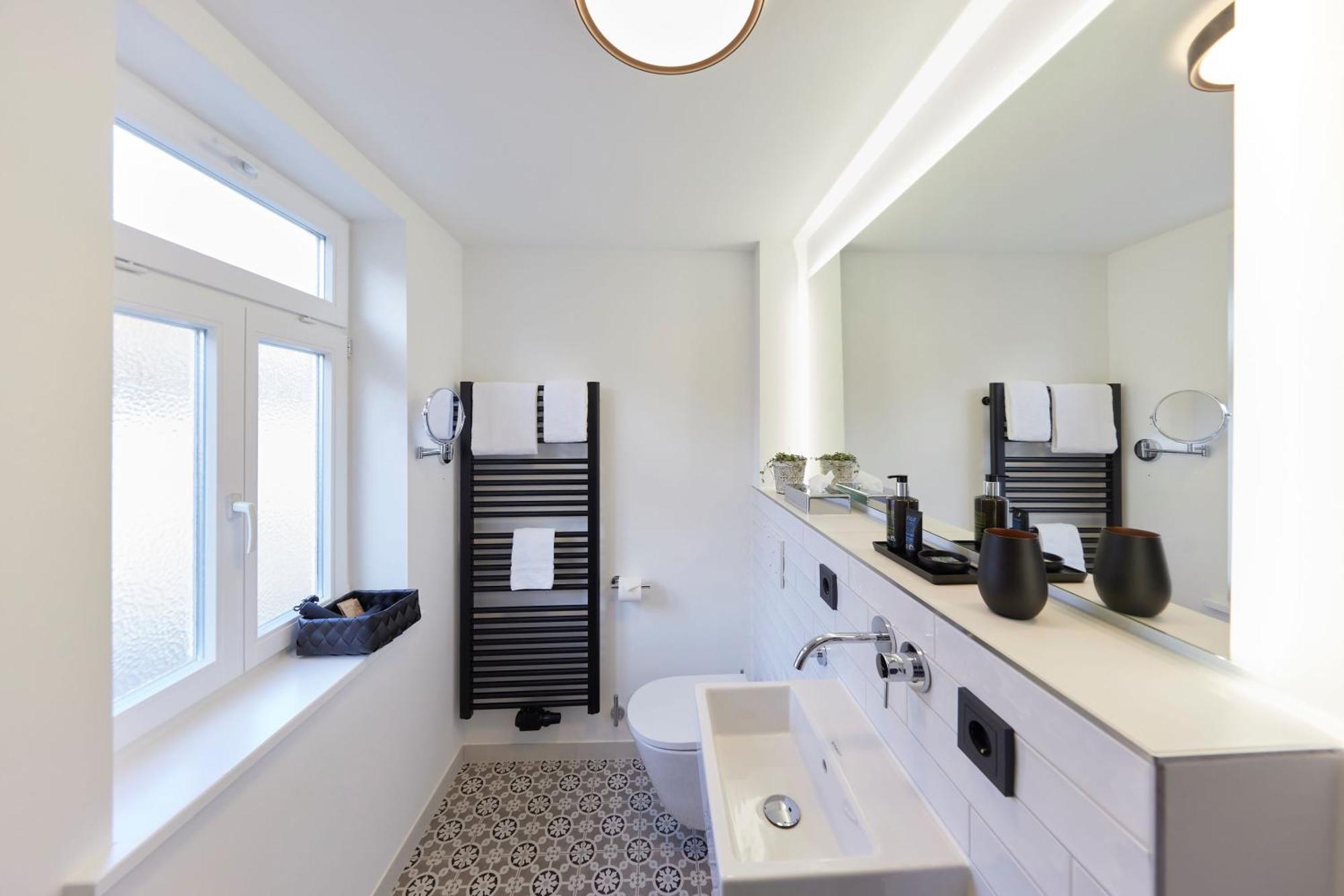 Hotel Wuerttemberger Hof Ерінґен Екстер'єр фото